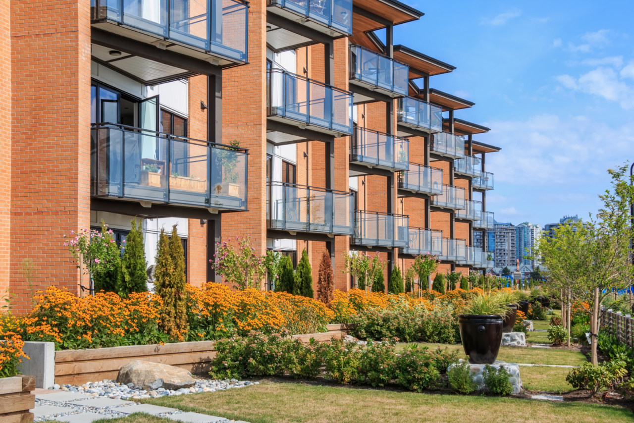 Love at First Site Visit: How to Ace the Apartment Showing for Renters