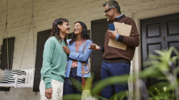 6 Strategies That’ll Help Agents Stand Out to Home Buyers