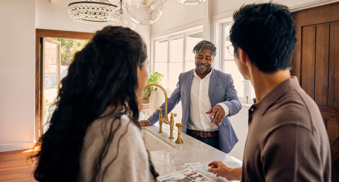 Real Estate Agent Elevator Pitch: How to Craft and Perfect it