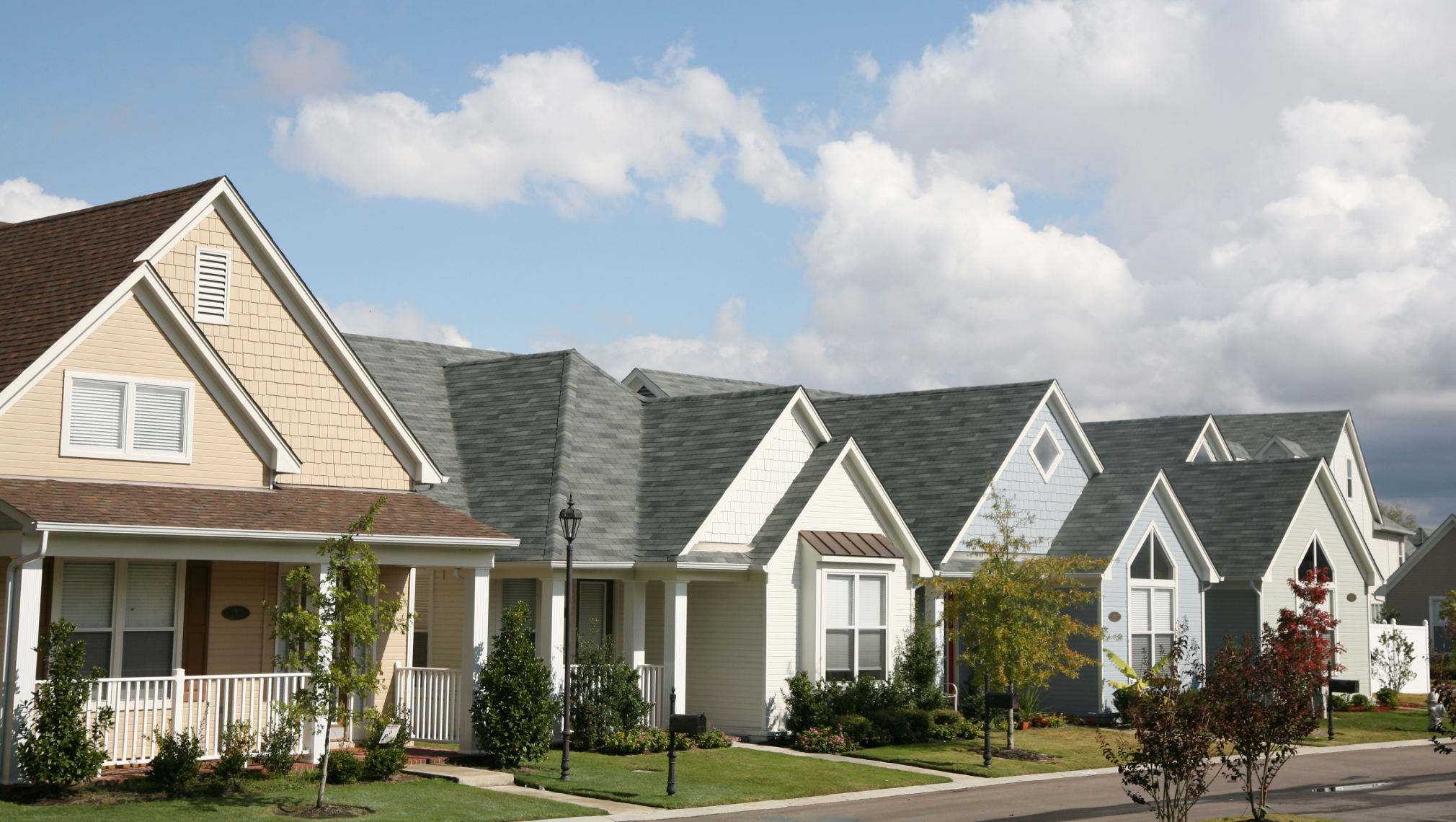 April Market Report: Spring Shopping Season Gets Upstaged