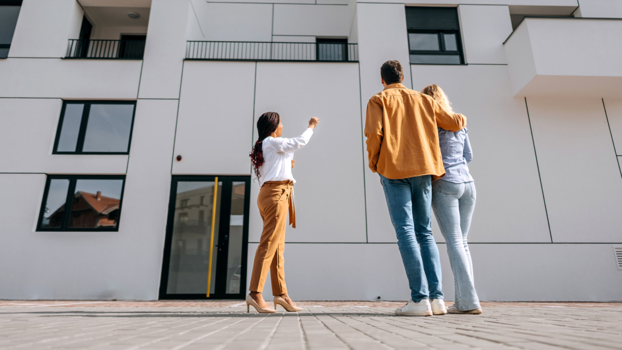 renters outside of building