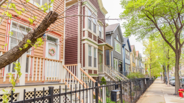 houses on chicago street