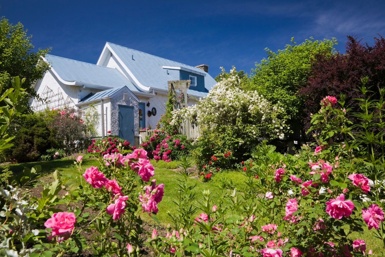 Selling your home this year? Why late April is the best time to list