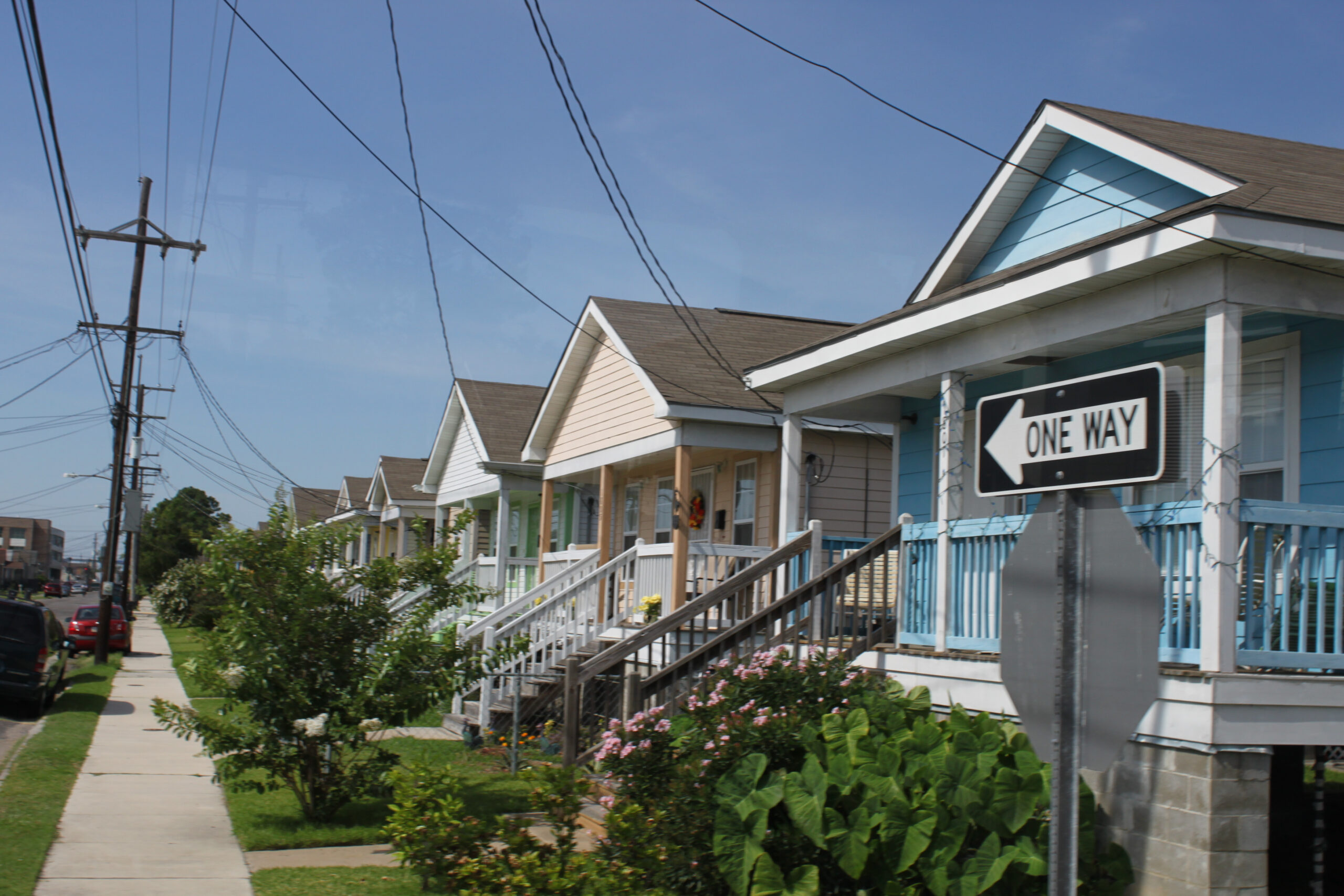 Metric Spotlight: More Price Cuts, Fewer Bidding Wars as Seasonal Cooldown Settles In