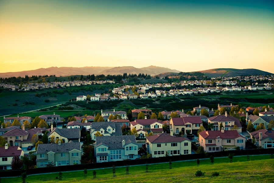 Share of Homes Selling Above List Price Plummets