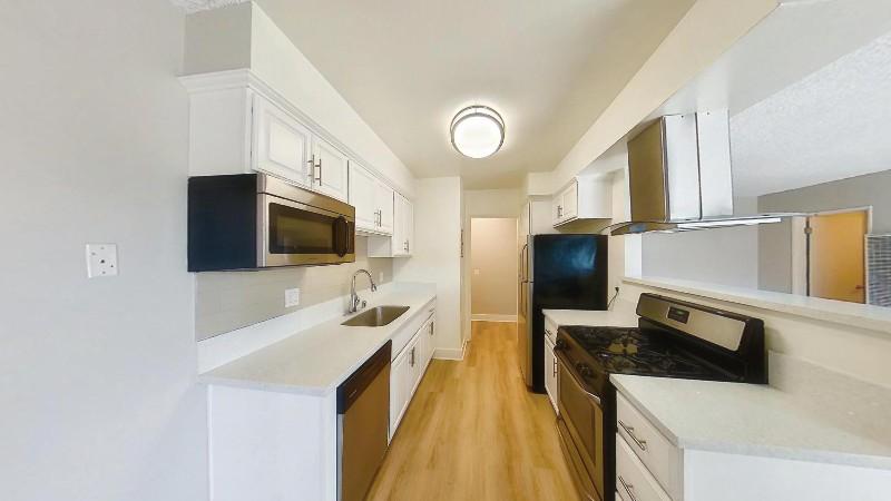 3250 Fairesta St E6, La Crescenta-Montrose, CA