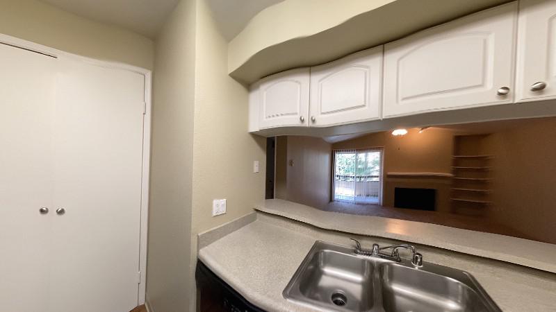 Zillow 3D Tour 11