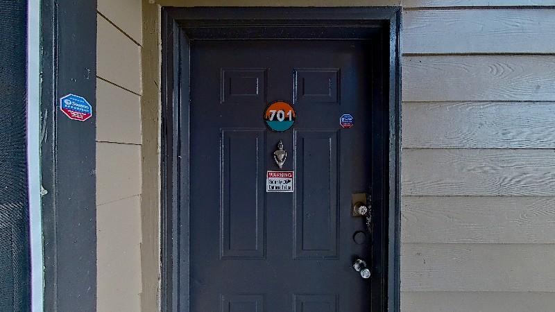701